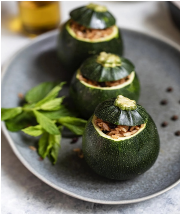 Piquant Ground Beef Stuffed Zucchini