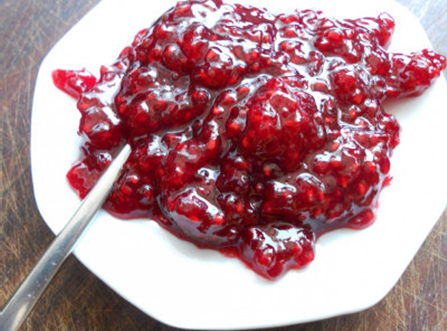 Balsamic Raspberry Sauce